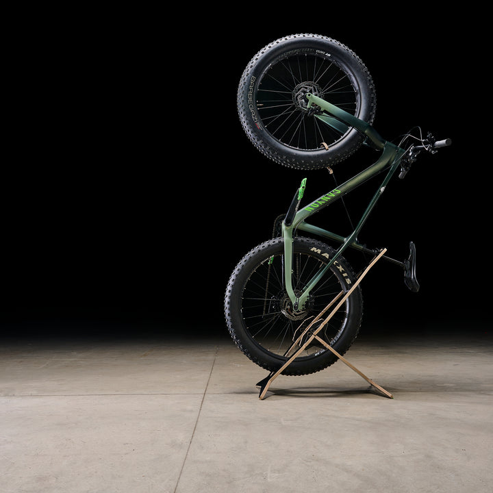 VERTICAL Bike Stand